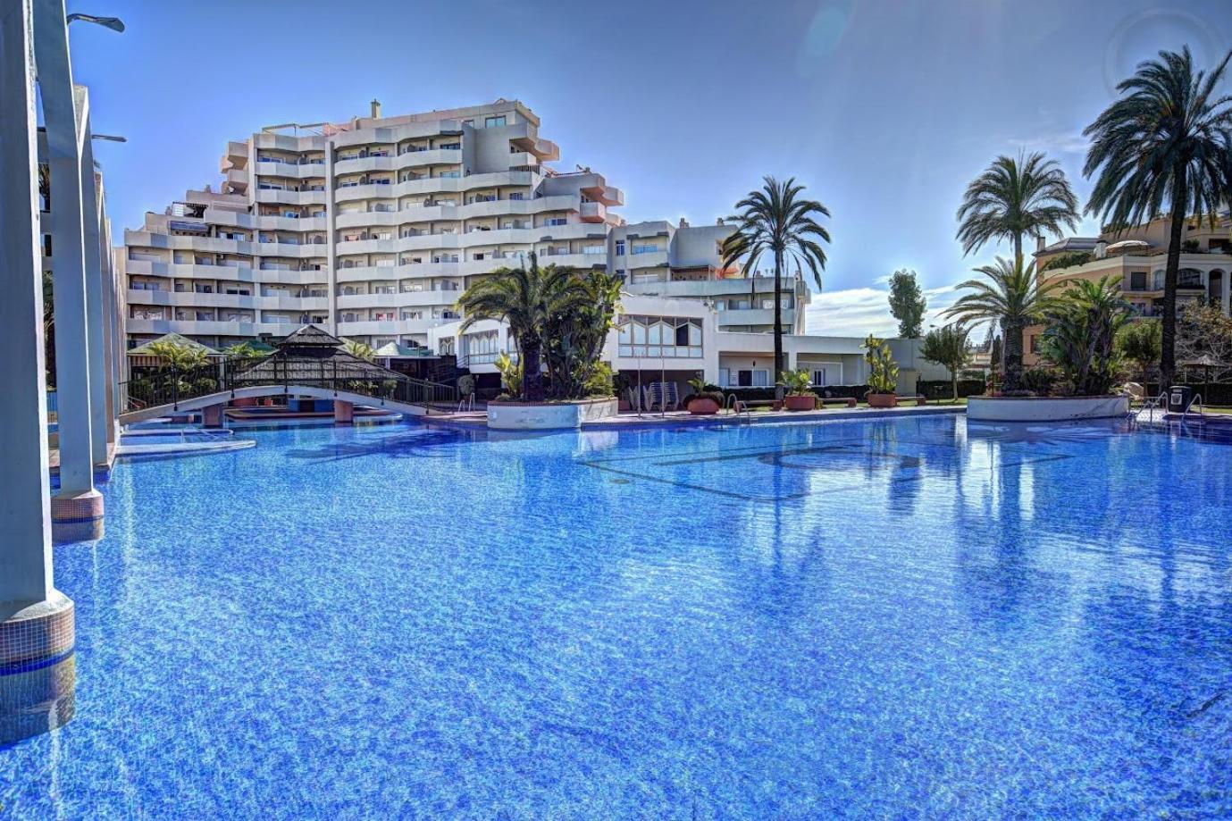 Wonderful New 1 In Benalbeach *