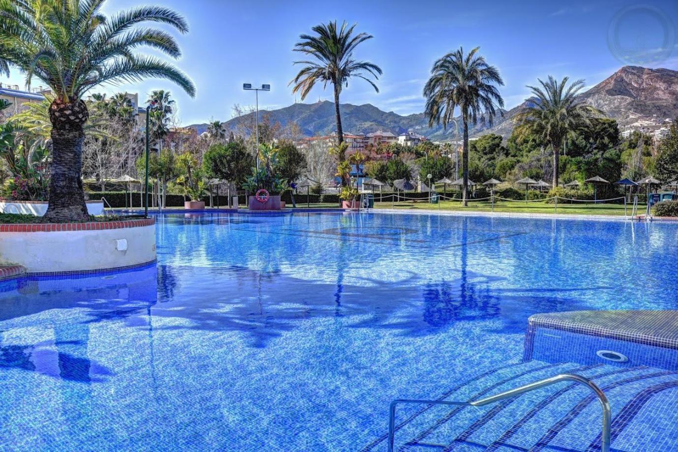 Apartment Wonderful New 1 In Benalbeach *