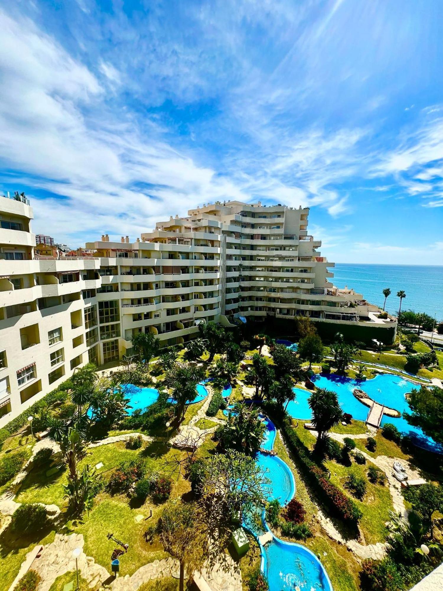 Wonderful New 1 In Benalbeach *