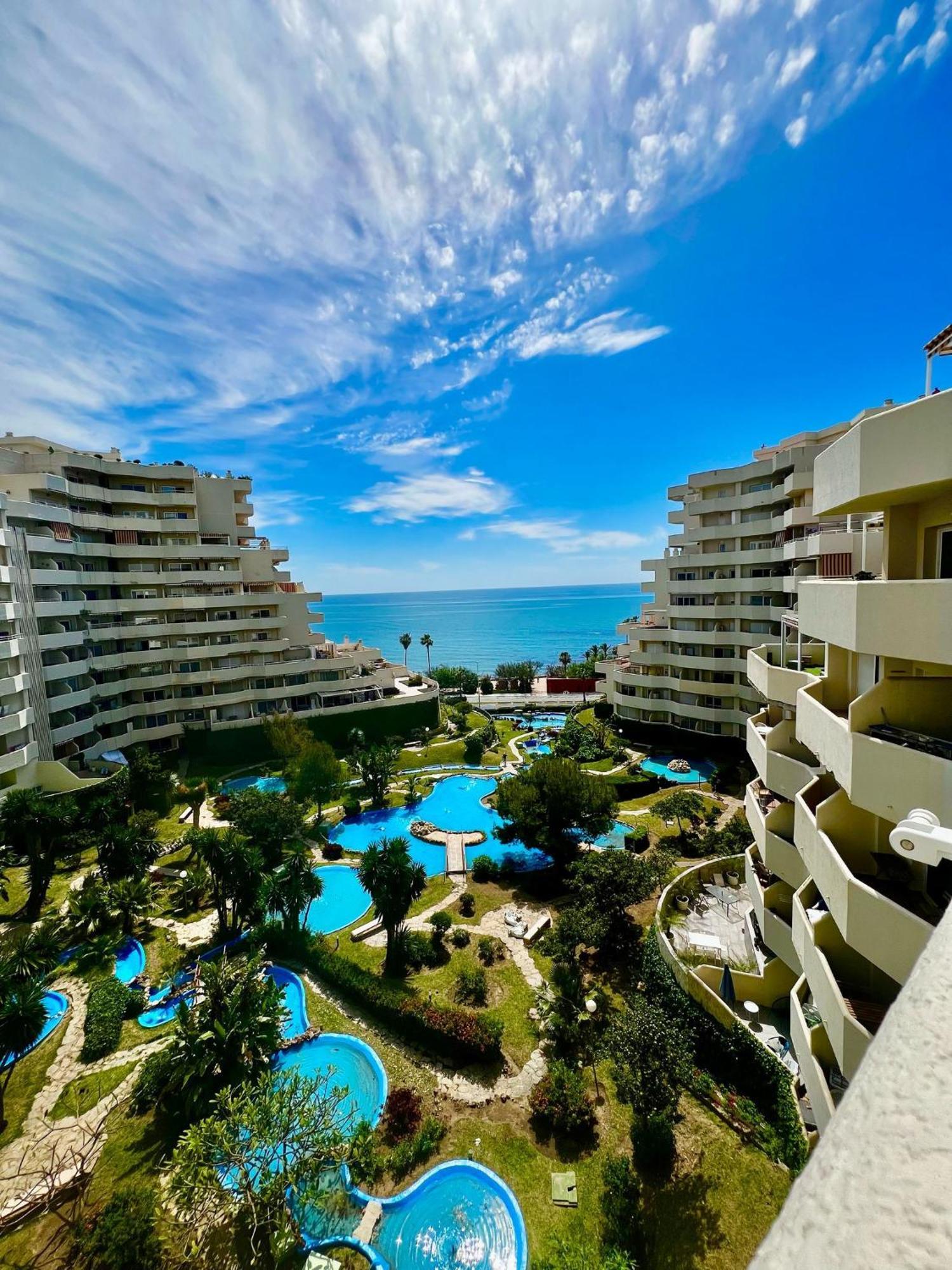 Apartment Wonderful New 1 In Benalbeach *