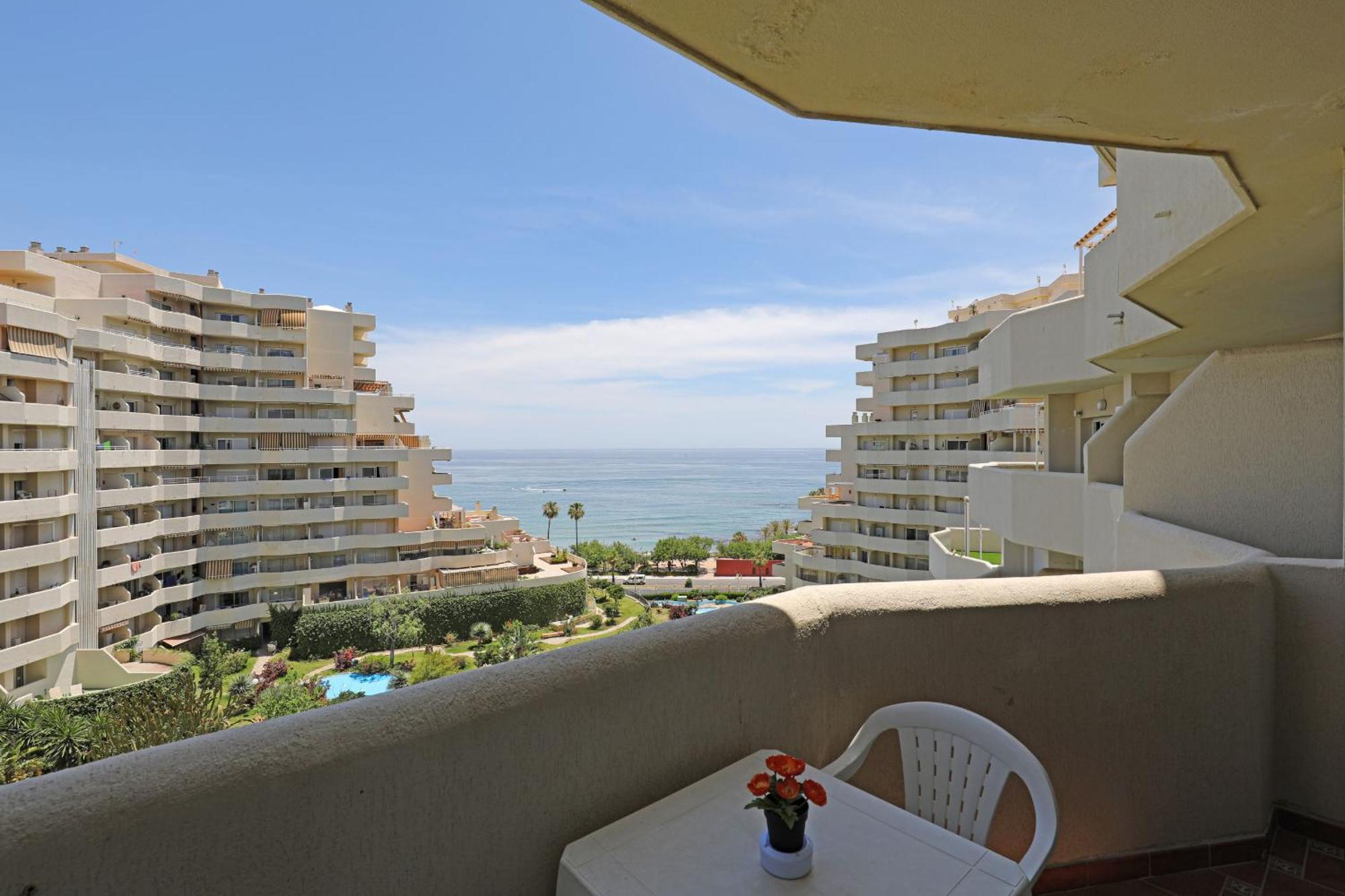 Wonderful New 1 In Benalbeach Apartment *