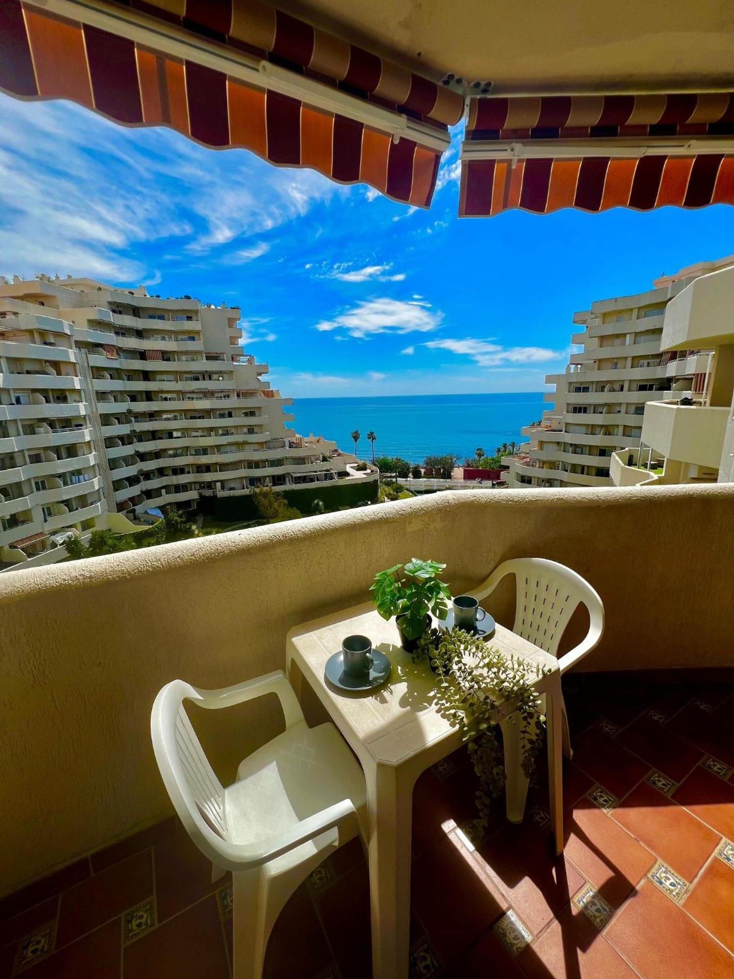Apartment Wonderful New 1 In Benalbeach